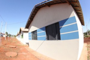 Entrega 50 casas em Cassilândia